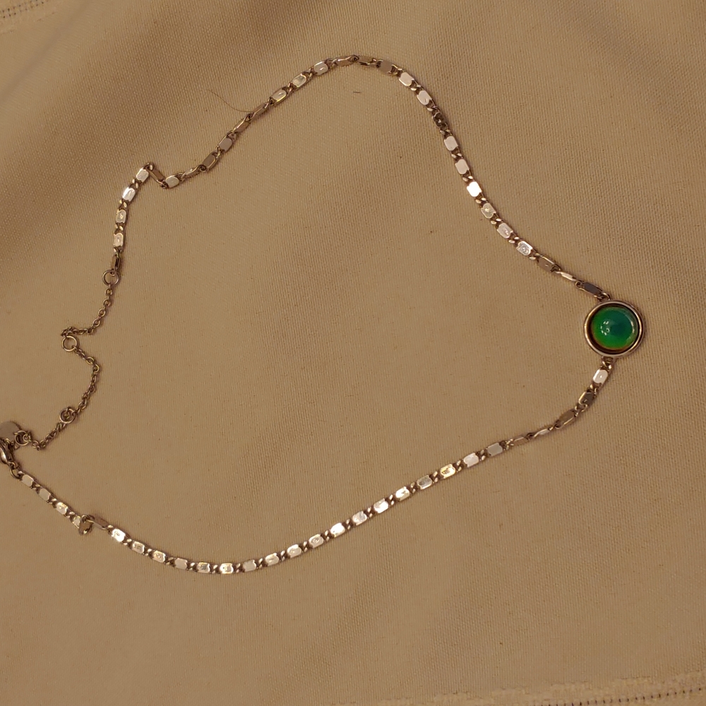 Mood changing necklace
